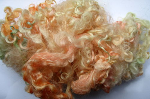 50g Teeswater Loose Fleece in Peach Cocktail