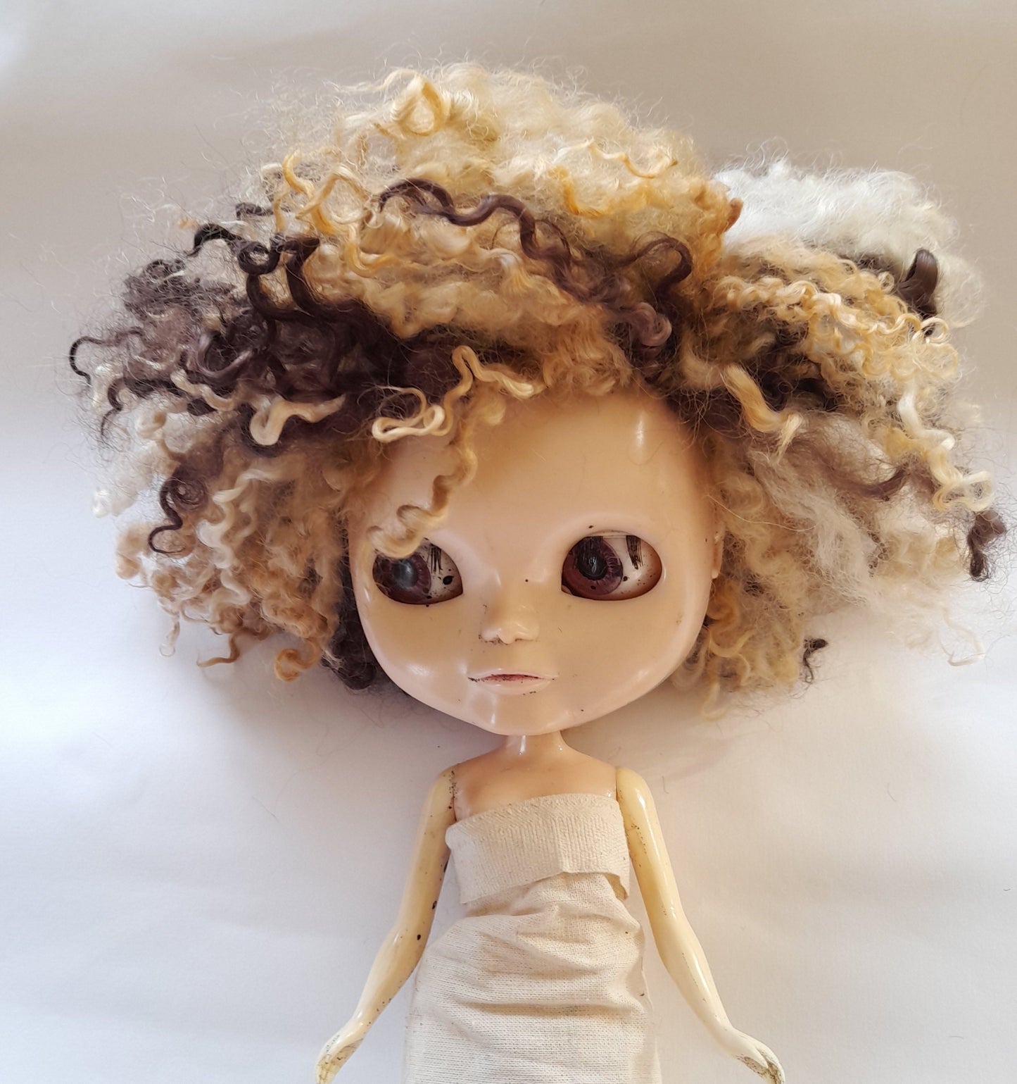 Teeswater Earth Browns Short Doll Wig